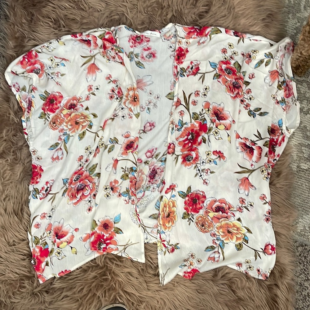 Cream multi colored short kimono